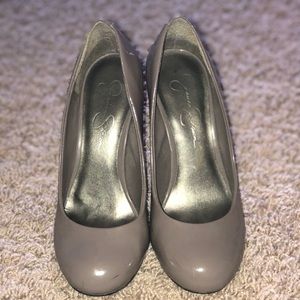 Jessica Simpson round toe heels. Size 6